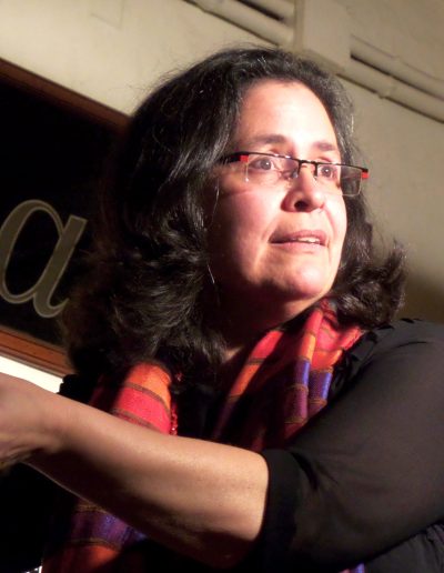 Cuentos para adultos en el café Libertad 8, 2016